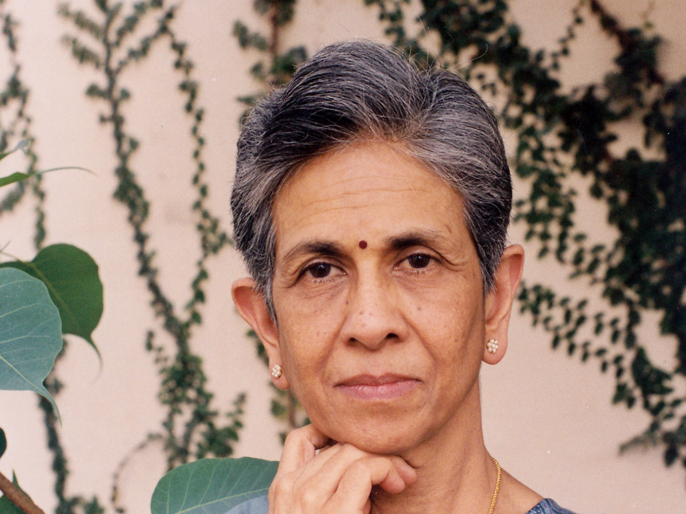 award-winning-author-shashi-deshpande-resigns-from-sahitya-akademi